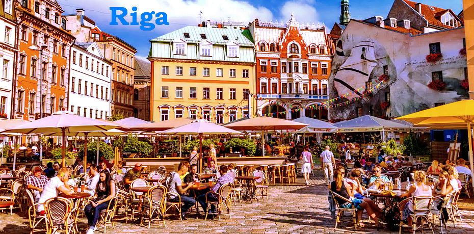 2000x1125_riga-dome-square-cafe.jpg