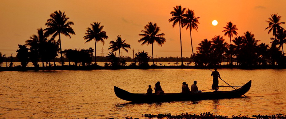 silhouette-scene-of-a-ferryboat_19_71_alleppey_938_410.jpg